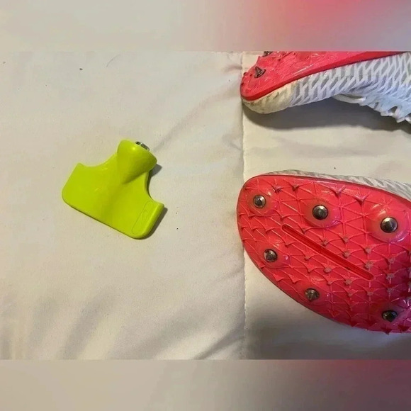 Rare Nike Zoom Mamba V Rawdacious DM3071-100 Track Spikes sz Woman 5.5 With Key - Picture 2 of 6